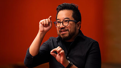 陈嘉兴-—求知行囊阅览室